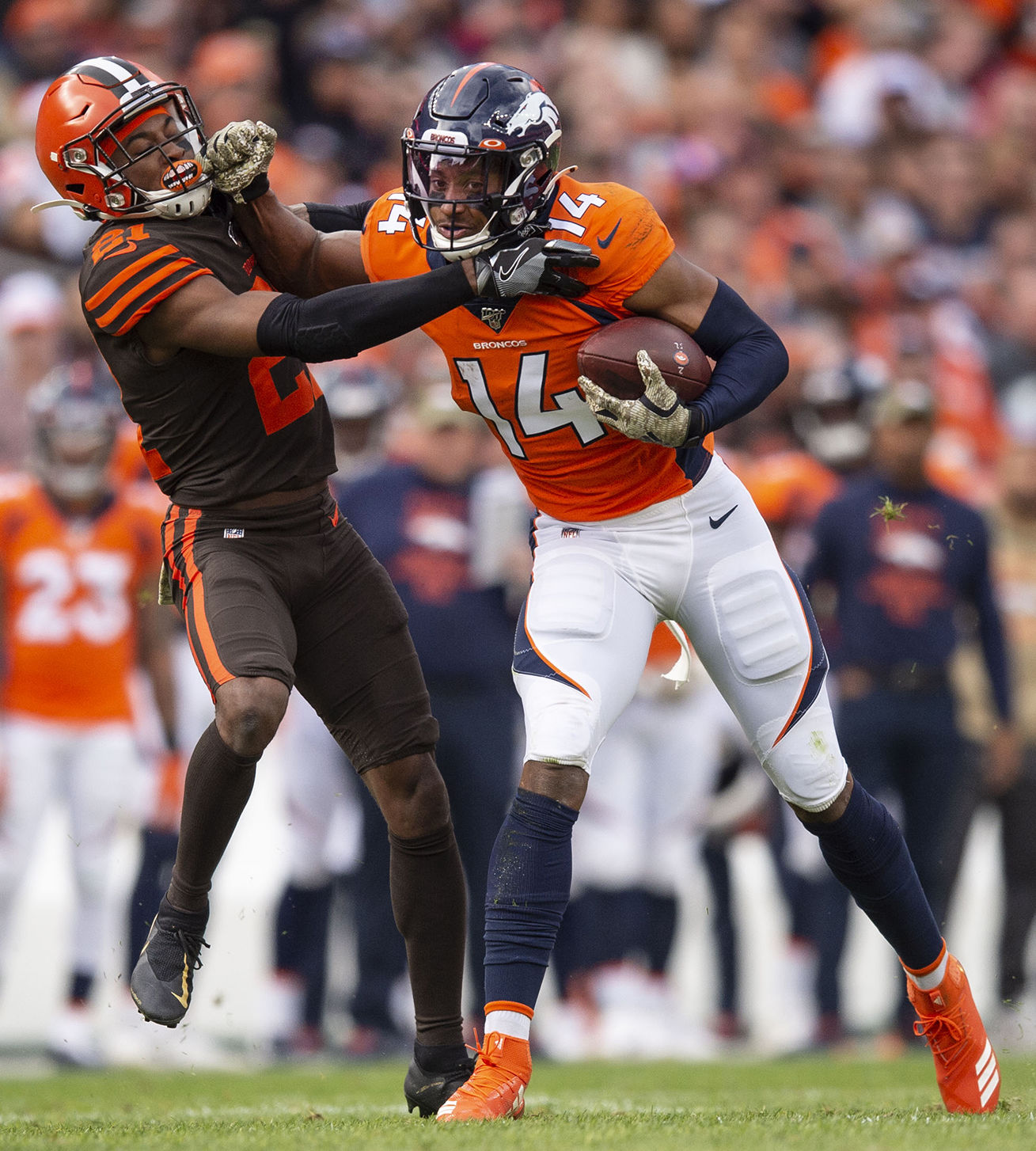 110419-s-broncosvs.browns 02.jpg